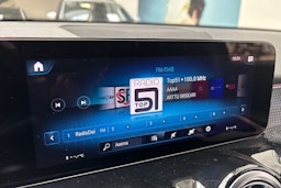 musta Mercedes-Benz EQB 2023 kuva 30.