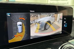 musta Mercedes-Benz EQB 2023 kuva 32.
