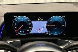 sininen Mercedes-Benz EQB 2023 kuva 21.
