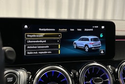 sininen Mercedes-Benz EQB 2023 kuva 26.