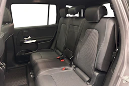 harmaa Mercedes-Benz EQB 2023 kuva 11.