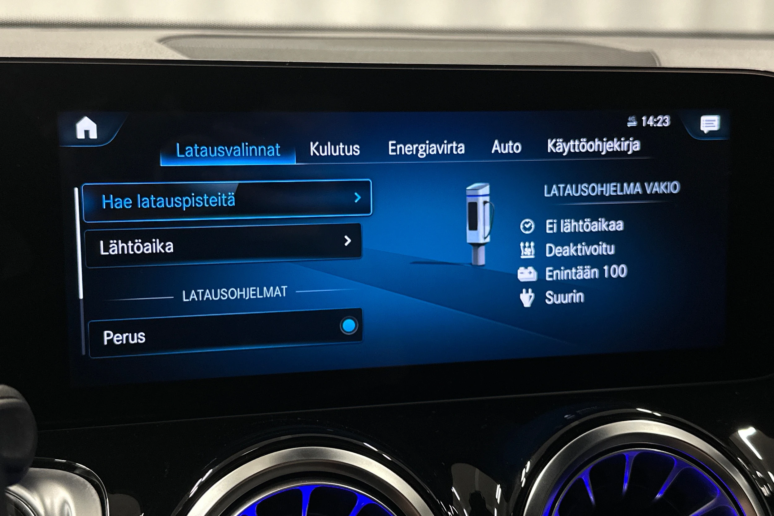 harmaa Mercedes-Benz EQB 2023 kuva 29.