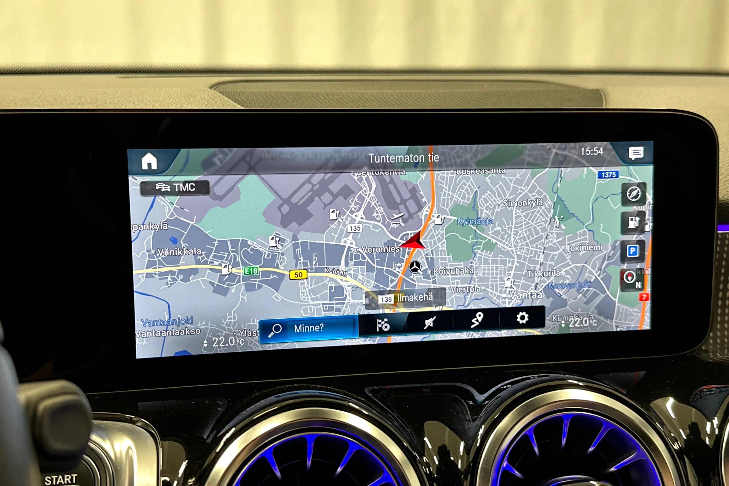 harmaa Mercedes-Benz EQB 2023 kuva 24.