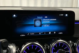 harmaa Mercedes-Benz EQB 2023 kuva 26.