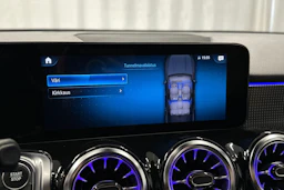 harmaa Mercedes-Benz EQB 2023 kuva 27.