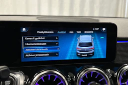 harmaa Mercedes-Benz EQB 2023 kuva 34.