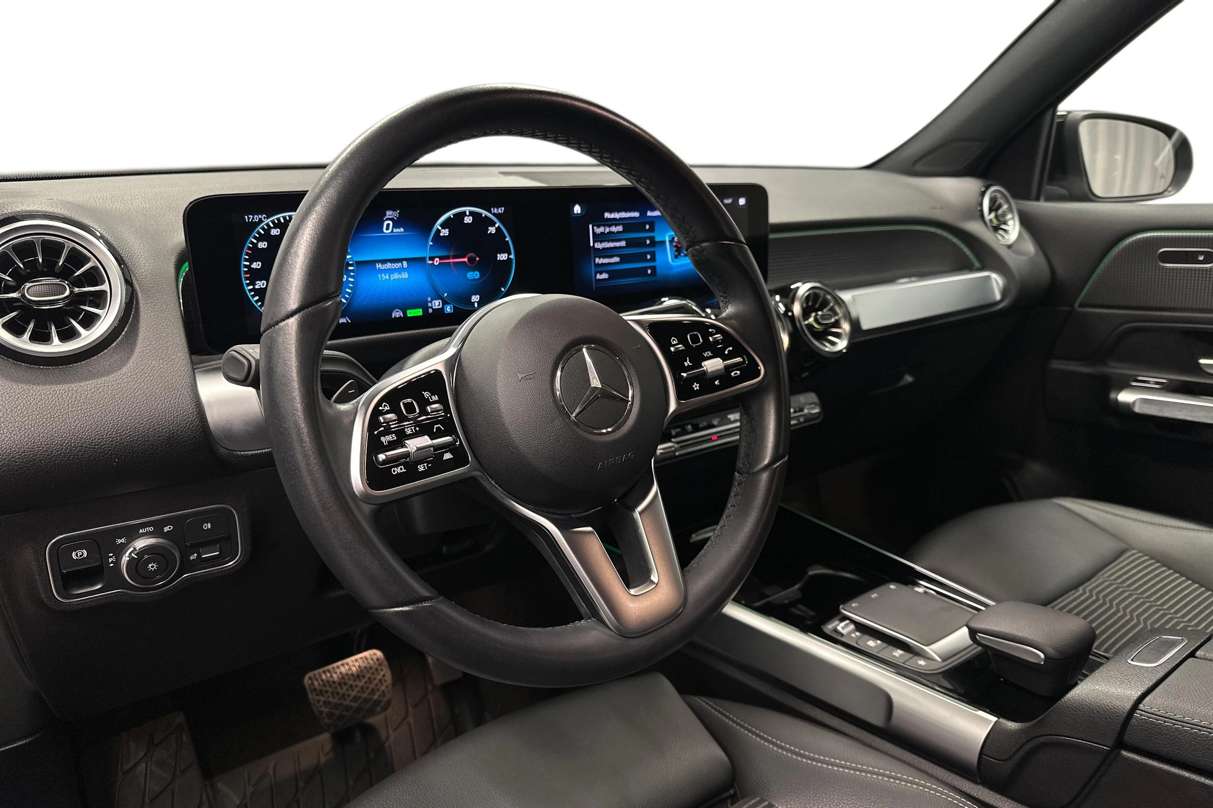 musta Mercedes-Benz EQB 2023 kuva 8.
