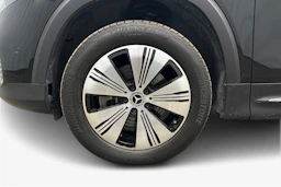 musta Mercedes-Benz EQB 2023 kuva 12.