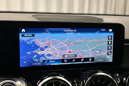 musta Mercedes-Benz EQB 2023 kuva 24.