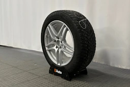hopea Mercedes-Benz EQB 2023 kuva 10.