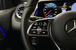 hopea Mercedes-Benz EQB 2023 kuva 18.