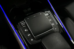 hopea Mercedes-Benz EQB 2023 kuva 34.