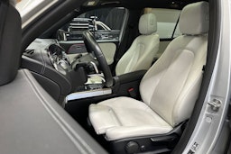 harmaa Mercedes-Benz EQB 2023 kuva 16.