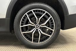 harmaa Mercedes-Benz EQB 2023 kuva 13.
