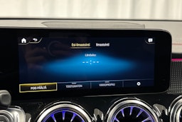 harmaa Mercedes-Benz EQB 2023 kuva 27.