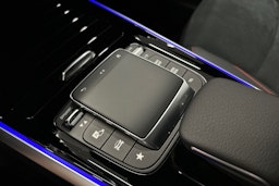 harmaa Mercedes-Benz EQB 2023 kuva 32.