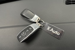 harmaa Mercedes-Benz EQB 2023 kuva 33.