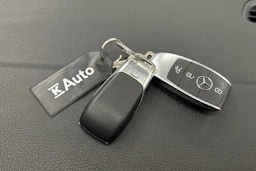 musta Mercedes-Benz EQB 2023 kuva 34.