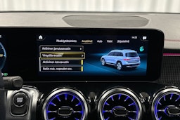 musta Mercedes-Benz EQB 2023 kuva 27.