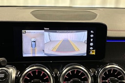 musta Mercedes-Benz EQB 2023 kuva 36.