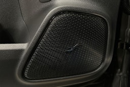 musta Mercedes-Benz EQB 2023 kuva 38.