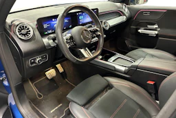 sininen Mercedes-Benz EQB 2024 kuva 3.