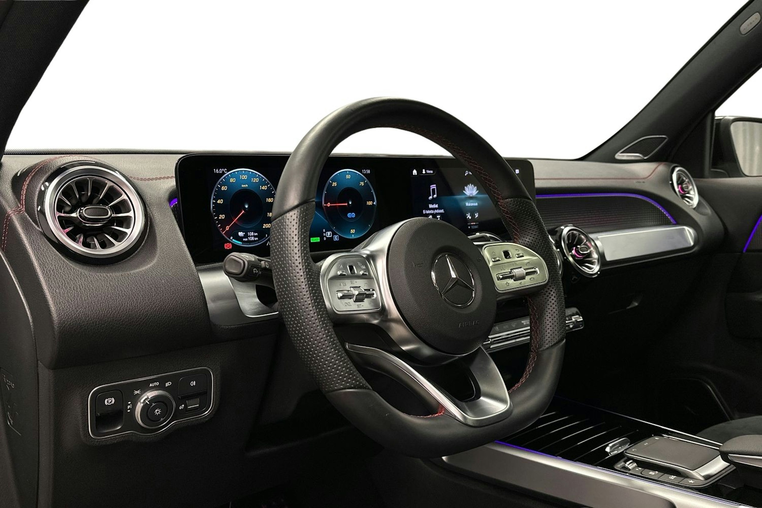 valkoinen Mercedes-Benz EQB 2024 kuva 7.
