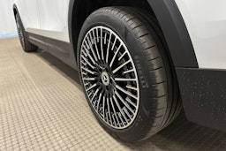 valkoinen Mercedes-Benz EQB 2024 kuva 13.