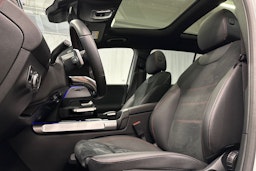 valkoinen Mercedes-Benz EQB 2024 kuva 16.
