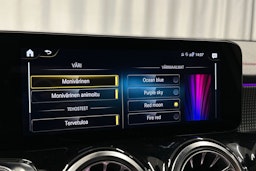 valkoinen Mercedes-Benz EQB 2024 kuva 26.