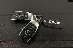 valkoinen Mercedes-Benz EQB 2024 kuva 33.