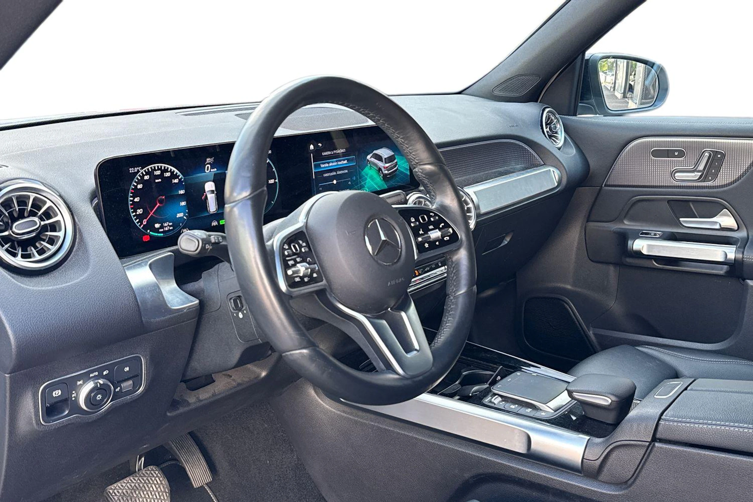 valkoinen Mercedes-Benz EQB 2024 kuva 3.