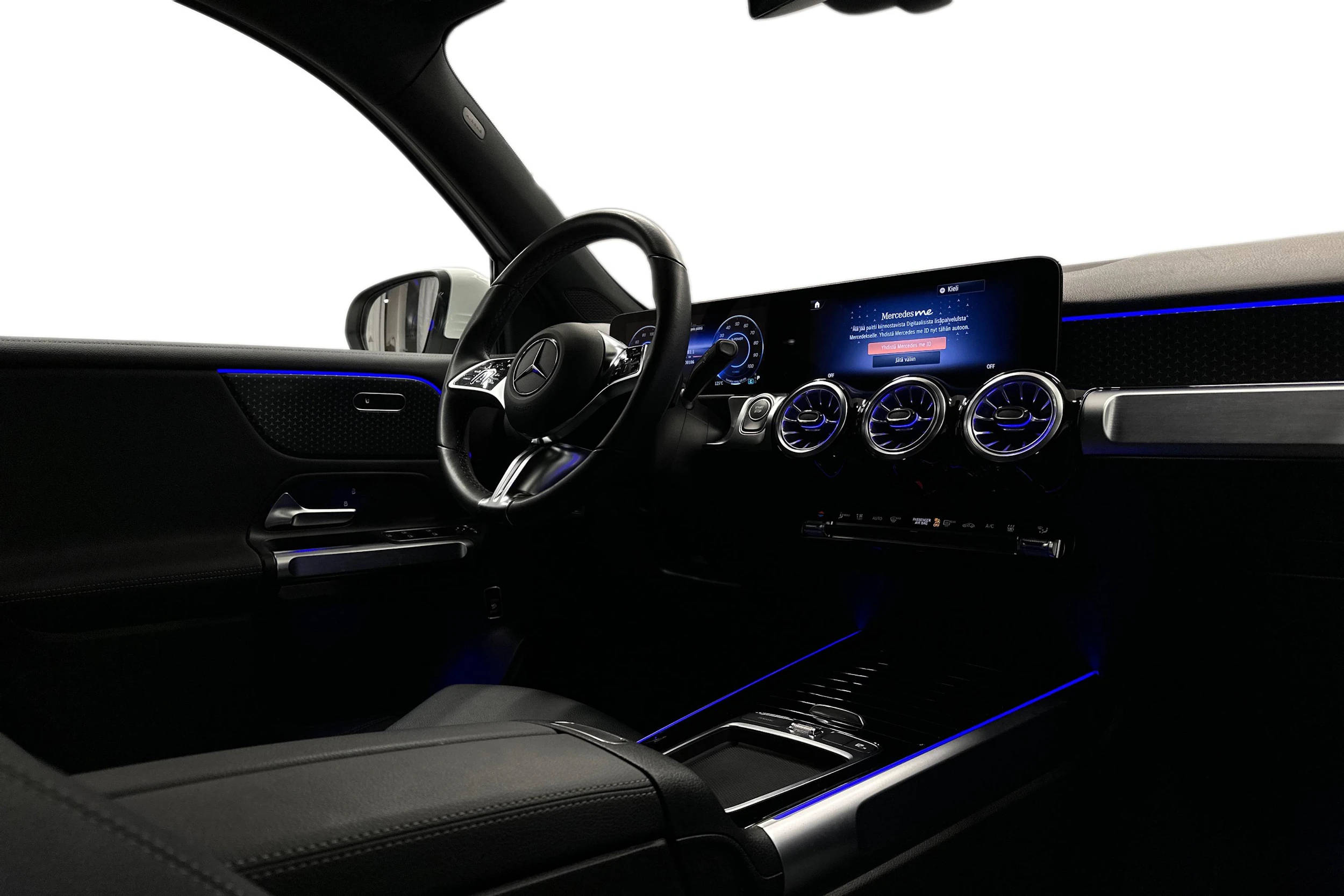 valkoinen Mercedes-Benz EQB 2024 kuva 7.