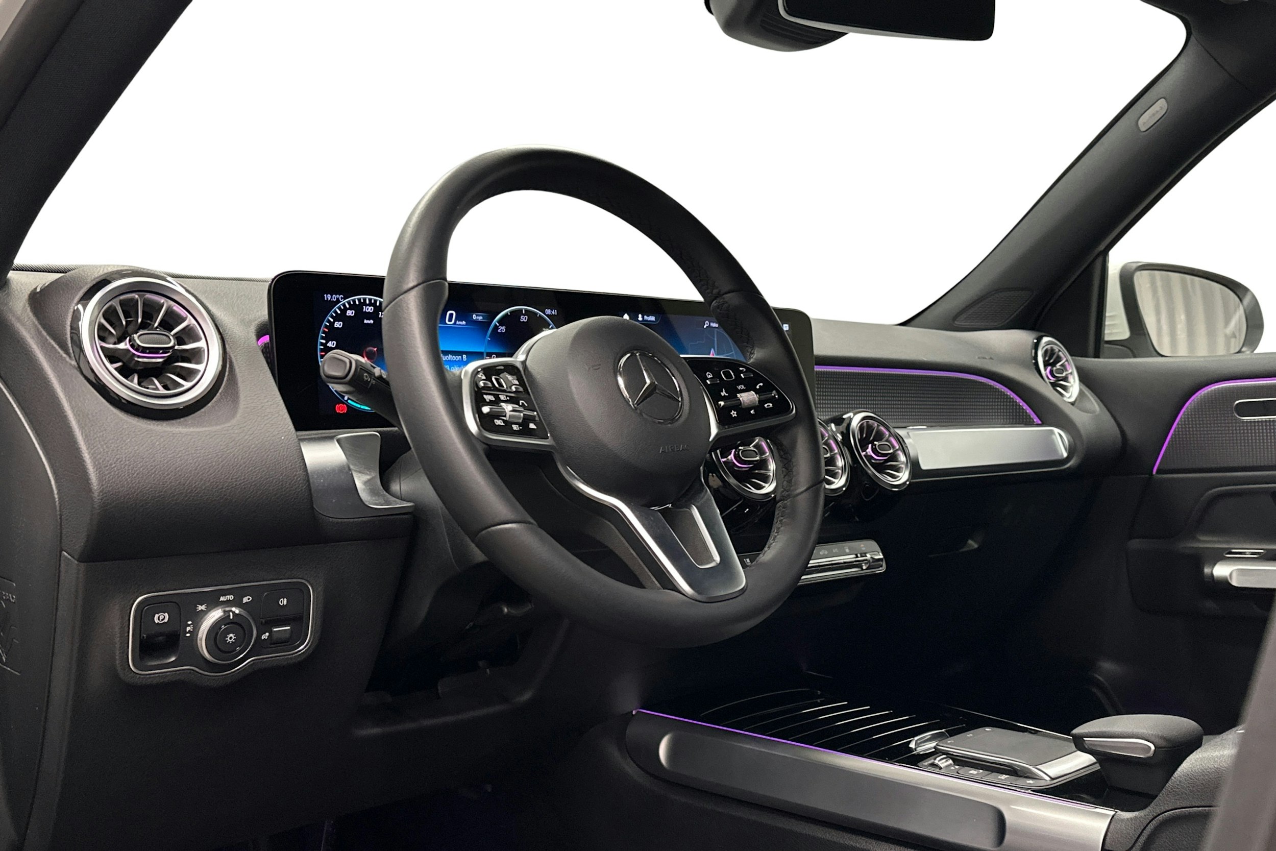 valkoinen Mercedes-Benz EQB 2024 kuva 7.