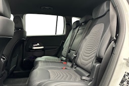 valkoinen Mercedes-Benz EQB 2024 kuva 10.