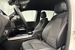 valkoinen Mercedes-Benz EQB 2024 kuva 16.