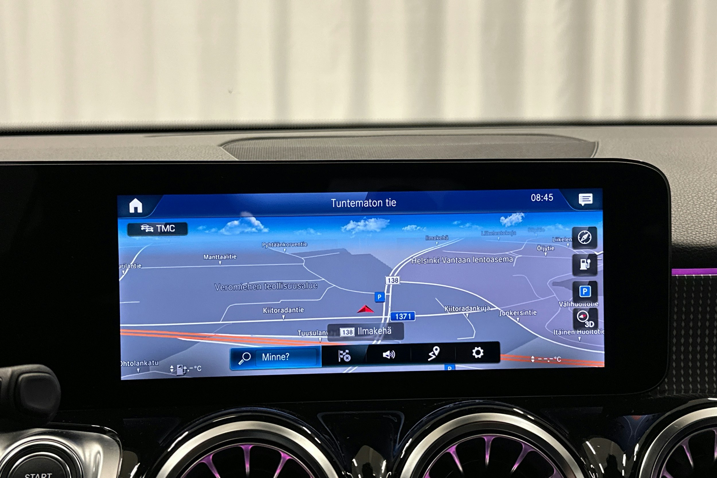 valkoinen Mercedes-Benz EQB 2024 kuva 23.