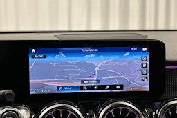 valkoinen Mercedes-Benz EQB 2024 kuva 23.