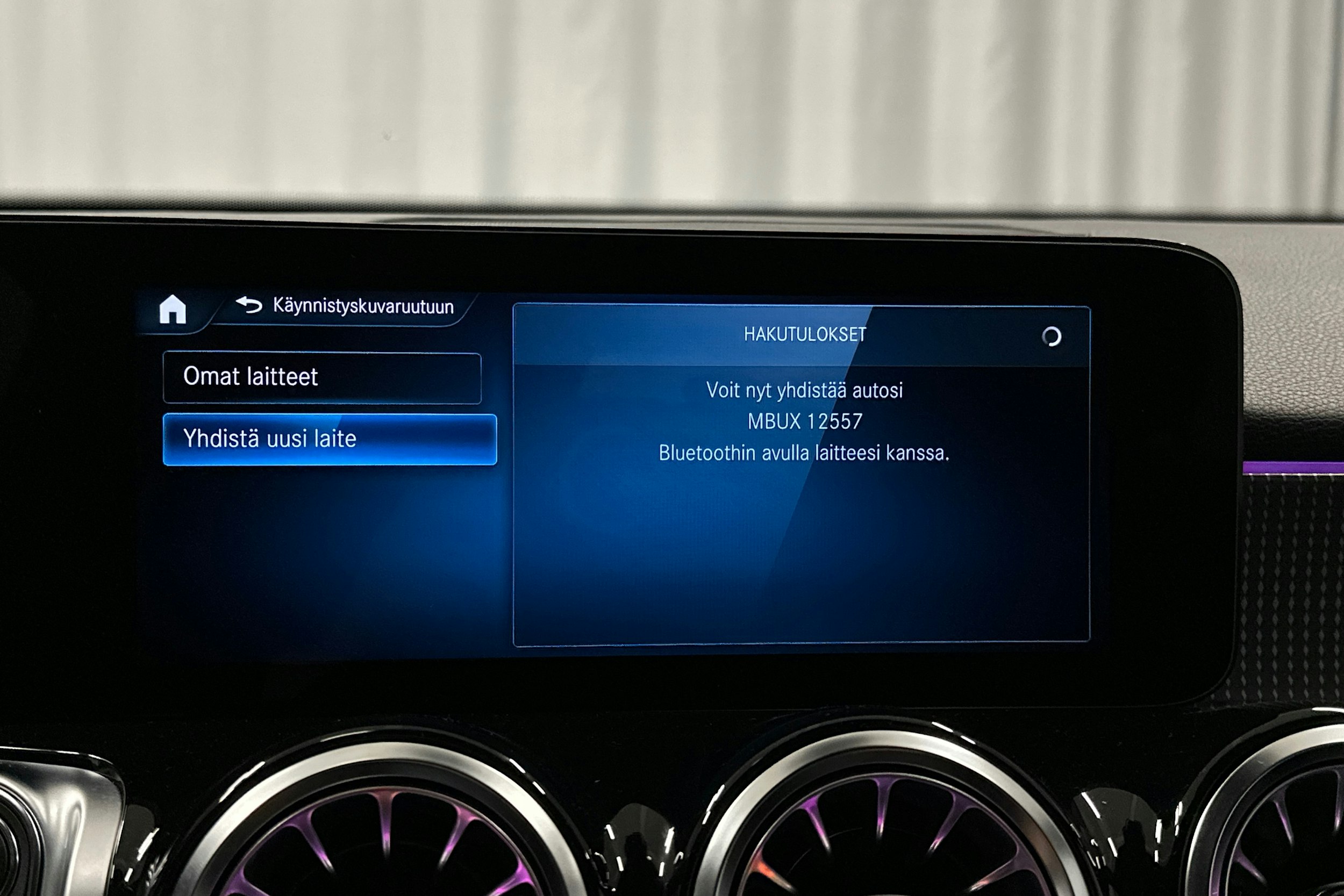 valkoinen Mercedes-Benz EQB 2024 kuva 25.