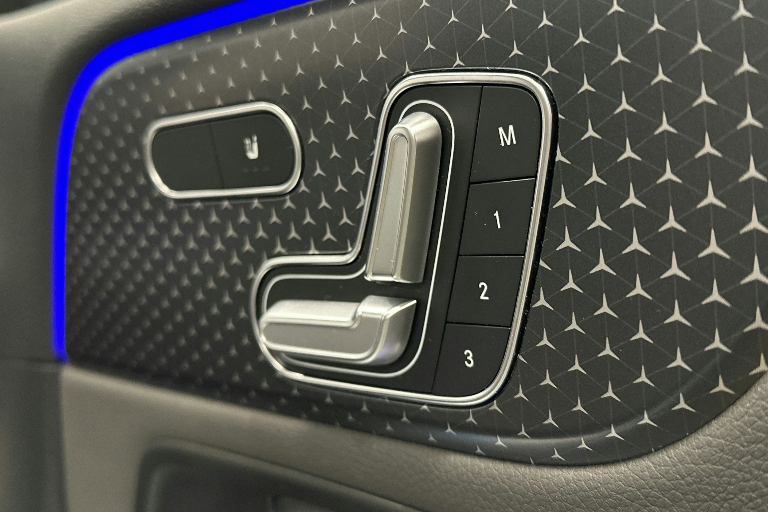 hopea Mercedes-Benz EQB 2024 kuva 19.