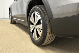 harmaa Mercedes-Benz EQB 2024 kuva 10.