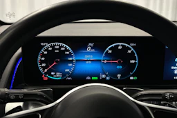 harmaa Mercedes-Benz EQB 2024 kuva 18.