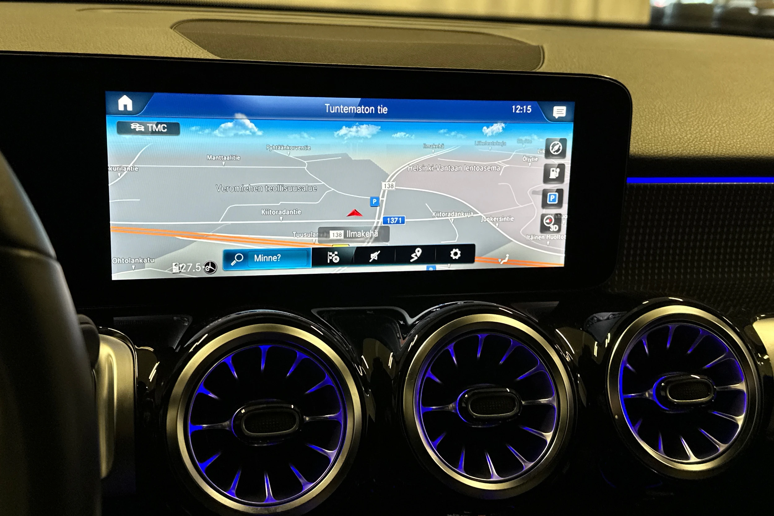 harmaa Mercedes-Benz EQB 2024 kuva 19.