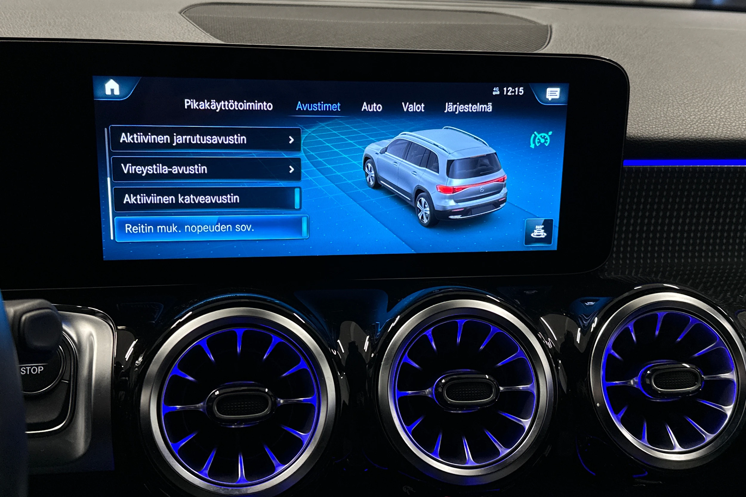 harmaa Mercedes-Benz EQB 2024 kuva 22.