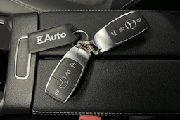 harmaa Mercedes-Benz EQB 2024 kuva 31.