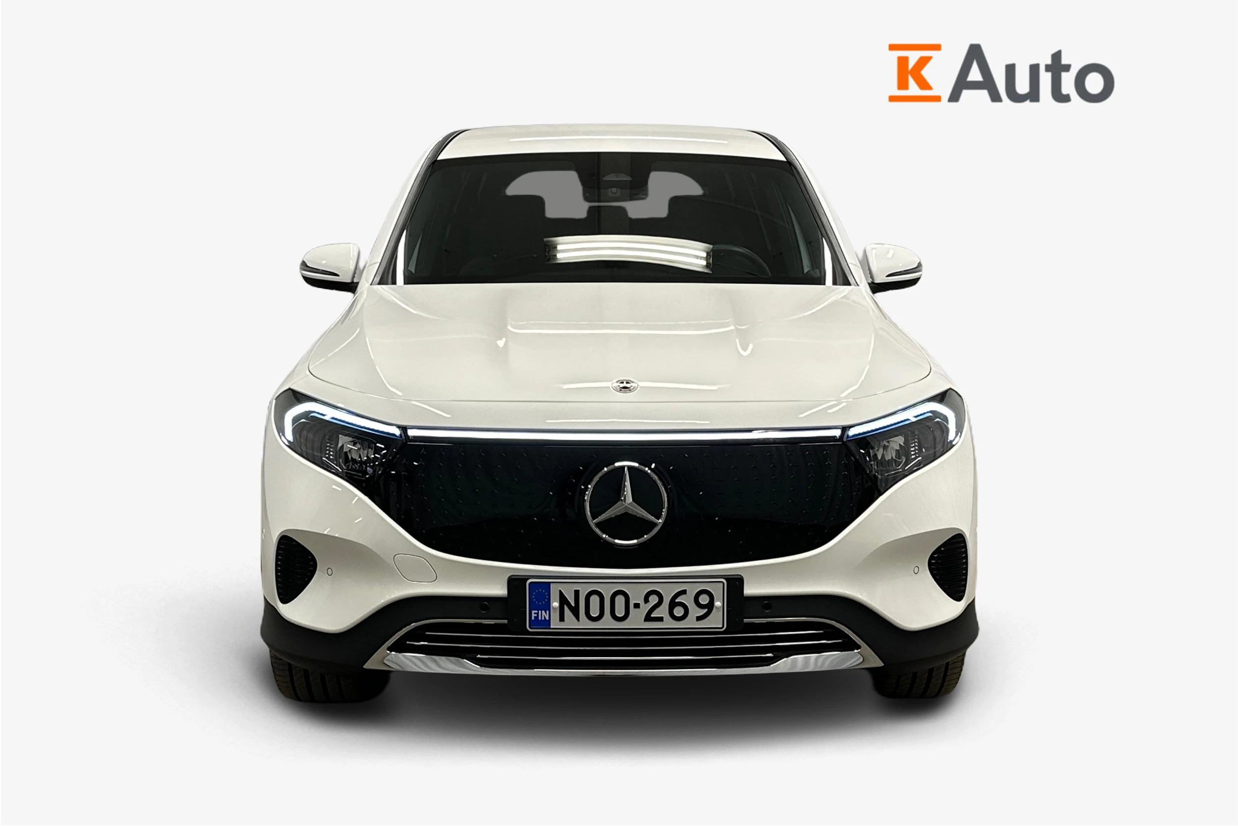 valkoinen Mercedes-Benz EQB 2025 kuva 4.