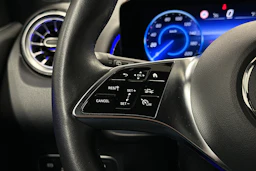valkoinen Mercedes-Benz EQB 2025 kuva 11.