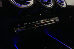 valkoinen Mercedes-Benz EQB 2025 kuva 22.