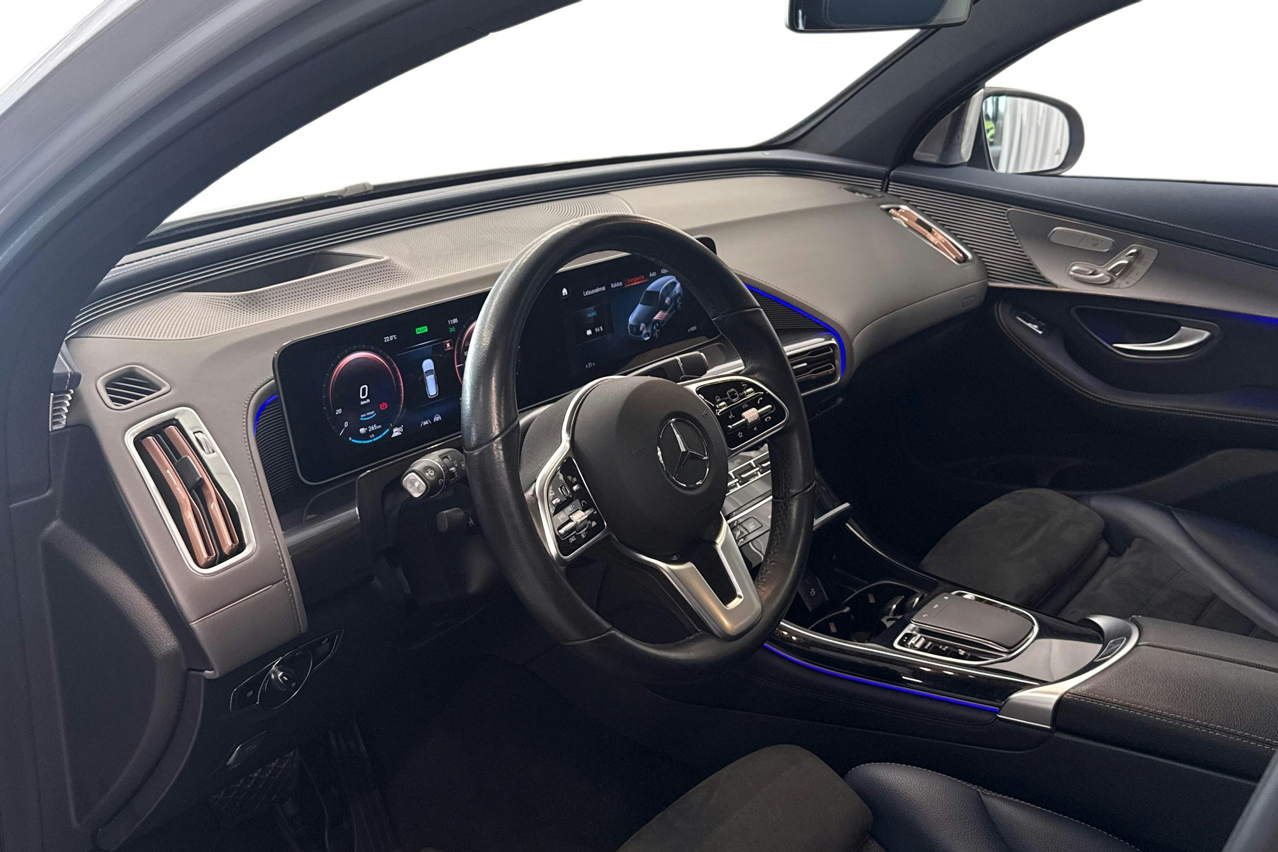 harmaa Mercedes-Benz EQC 2019 kuva 7.