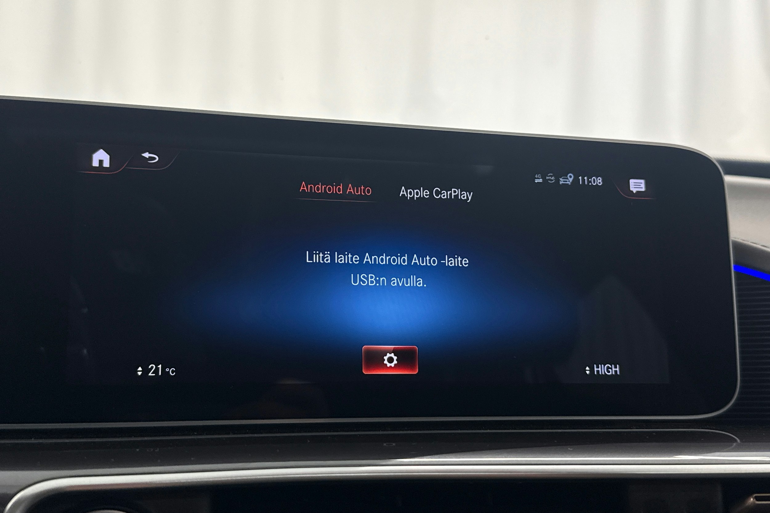 harmaa Mercedes-Benz EQC 2019 kuva 20.